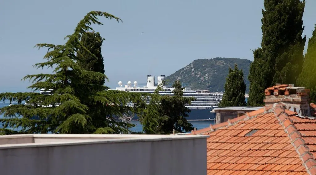 Apartments Beautiful Sandy Beach Split